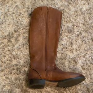 Arturo Chiang brown leather boots